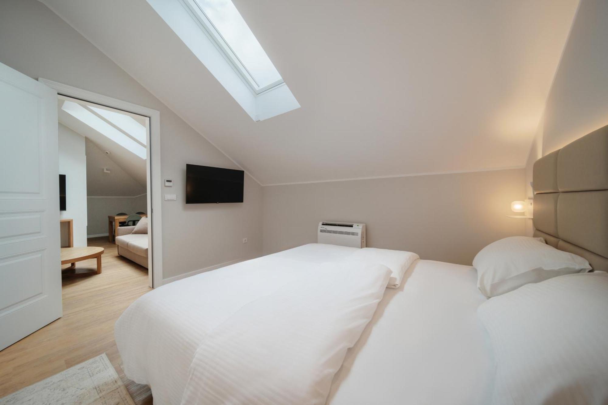 Slavija Fontana Lux Apartments Белград Номер фото